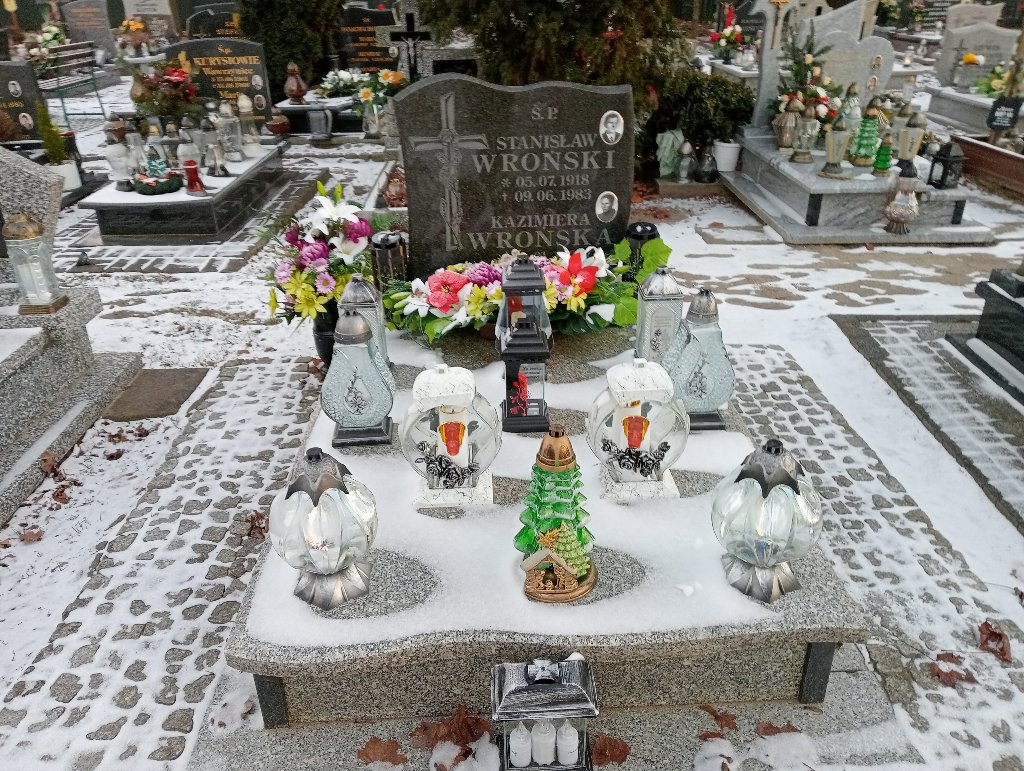 Grób Witold Wroński