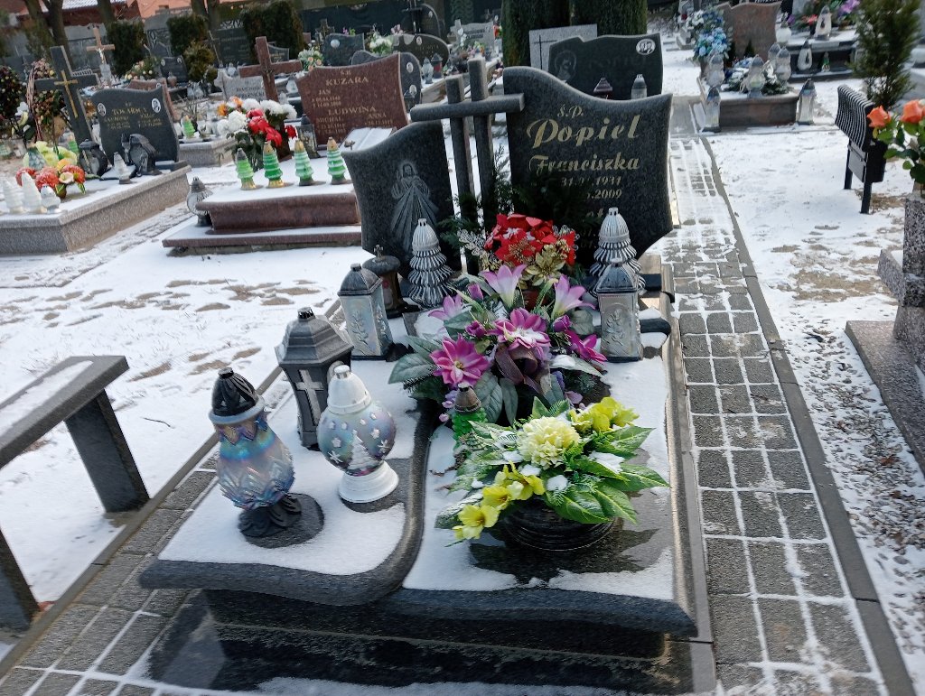 Grób Petronela Wawryszyn